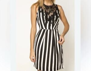 GUESS Striped Sleeveless Dress with Black Lace Neckline Size Medium
